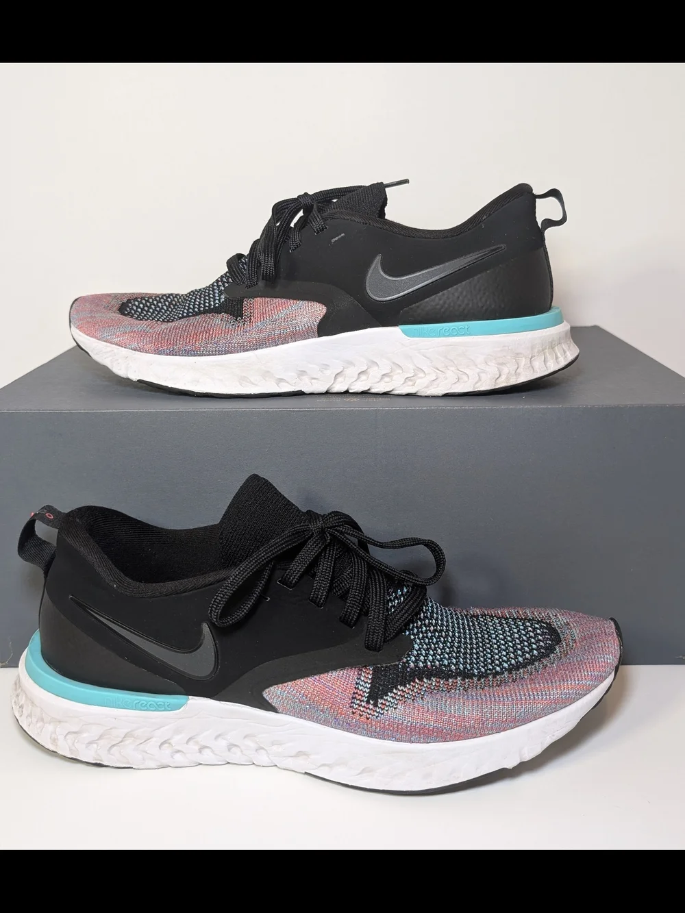 Nike Women's Odyssey React 2 Flyknit MulNike Women's Black & Multi Running Shoes